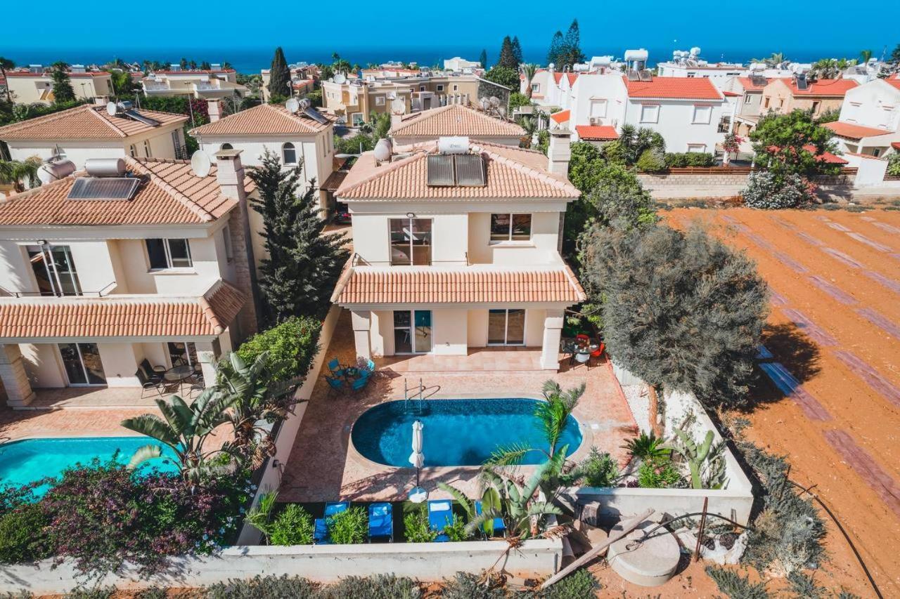 Villa Pant Poly Protaras Exteriör bild
