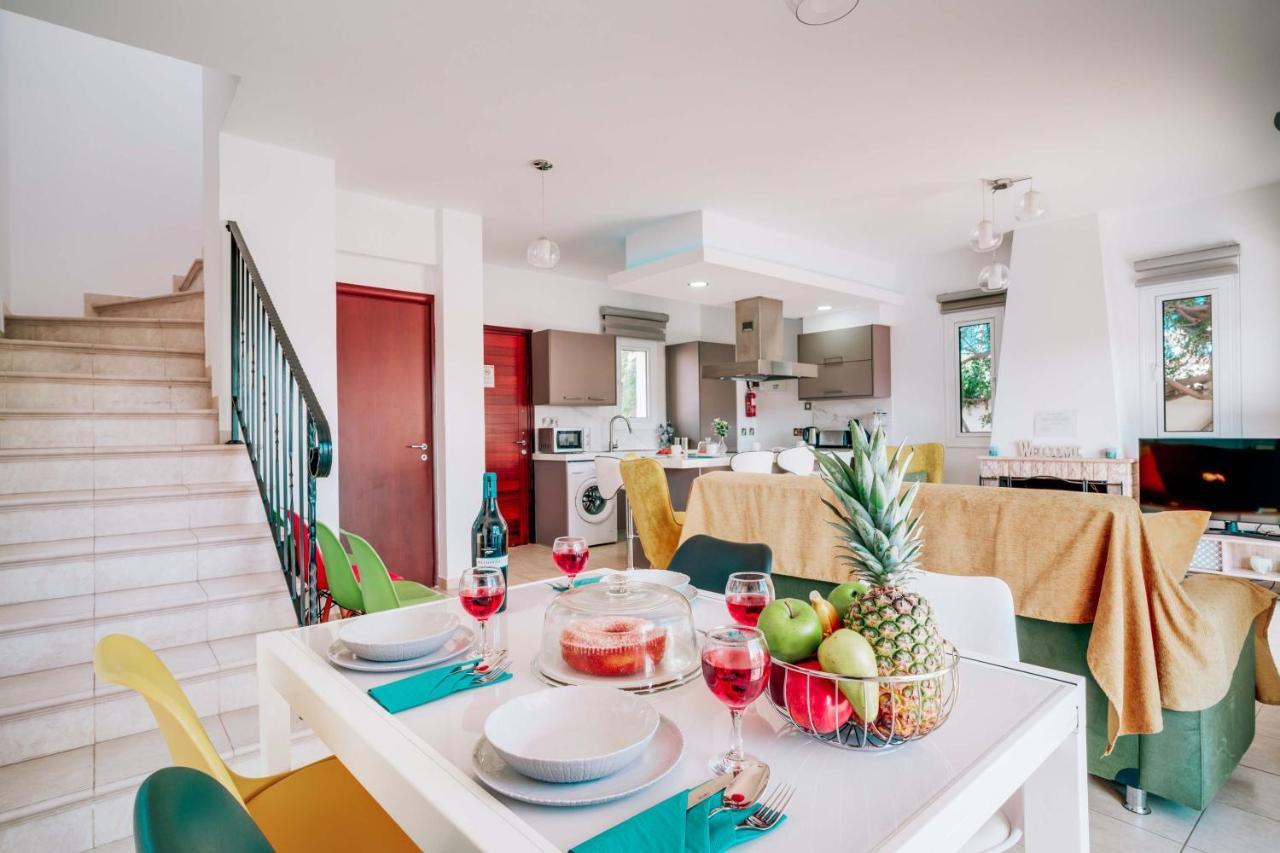 Villa Pant Poly Protaras Exteriör bild