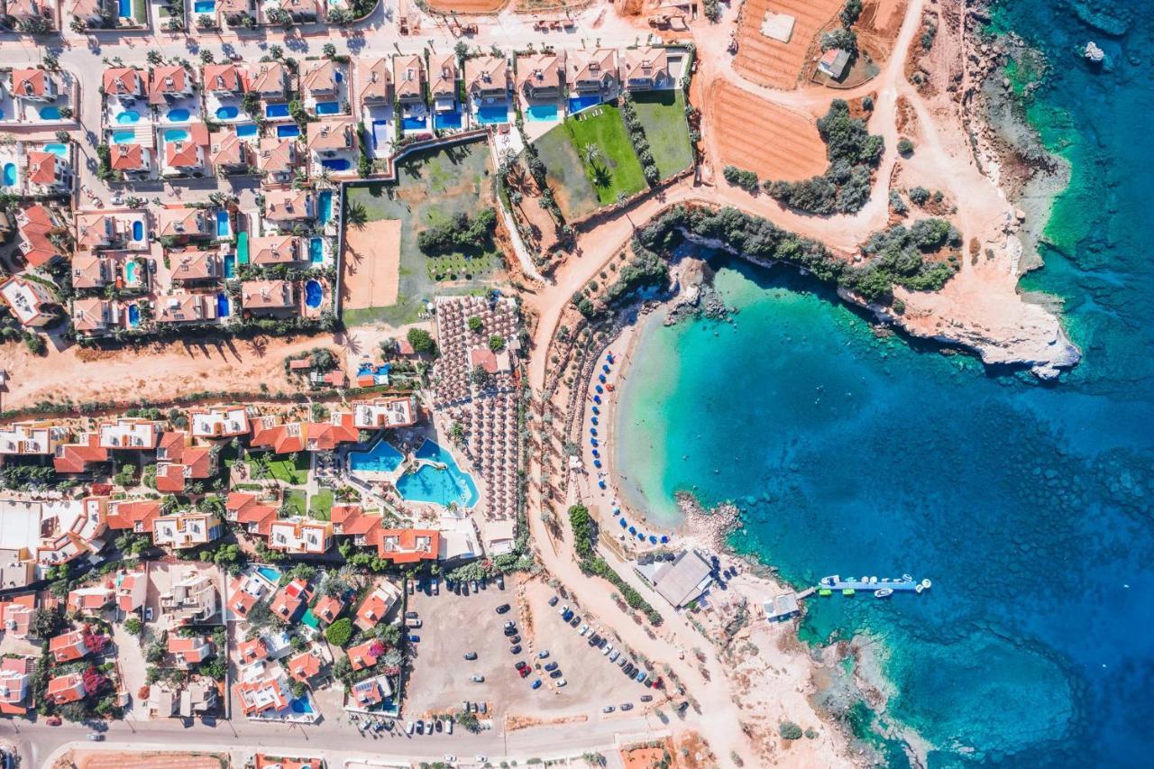 Villa Pant Poly Protaras Exteriör bild