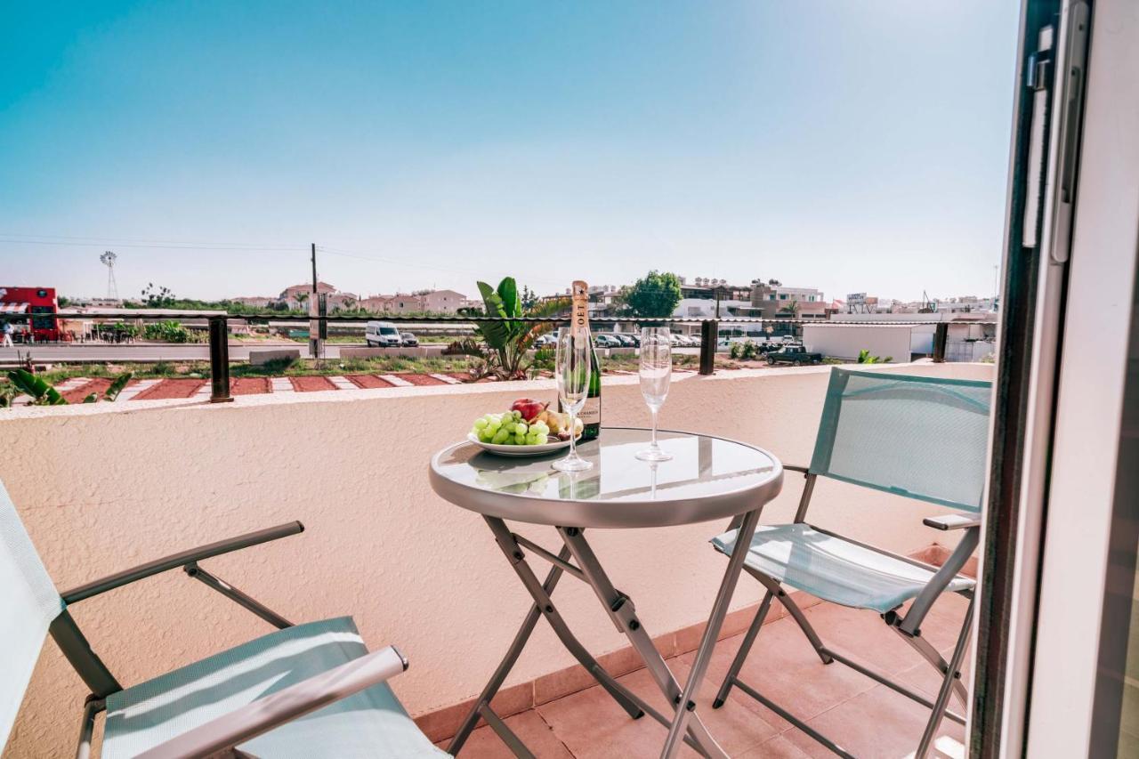 Villa Pant Poly Protaras Exteriör bild