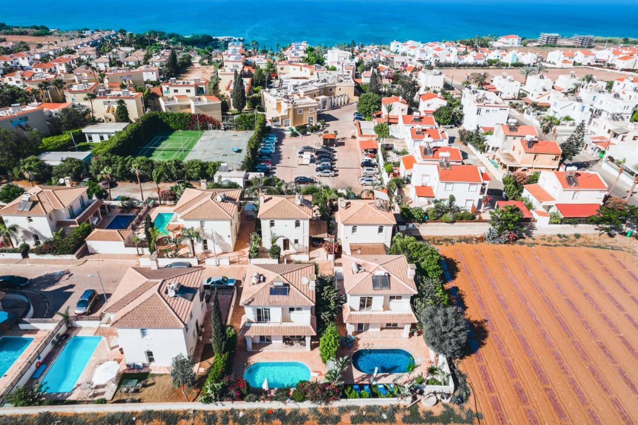 Villa Pant Poly Protaras Exteriör bild